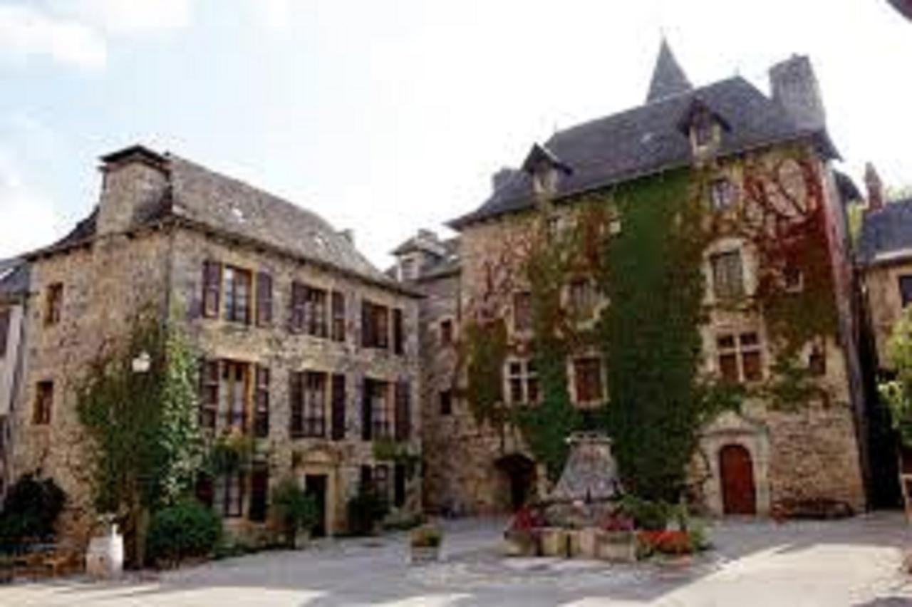 Hotel Bouloc Gabriac  Zewnętrze zdjęcie